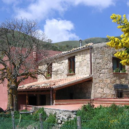 Agriturismo Gelso Villa Castellana Sicula Bagian luar foto