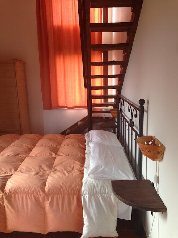 Agriturismo Gelso Castellana Sicula Bagian luar foto