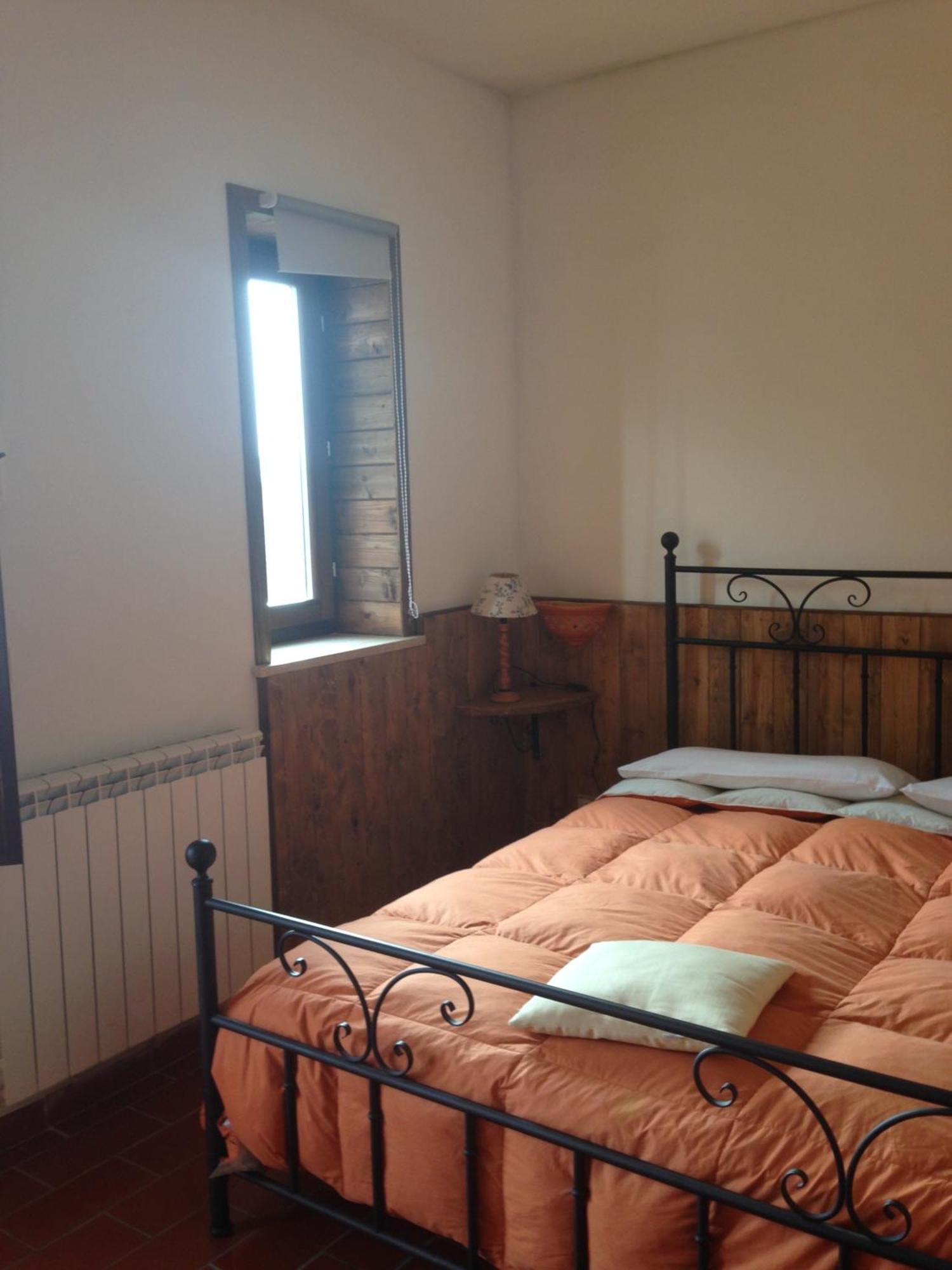 Agriturismo Gelso Castellana Sicula Bagian luar foto
